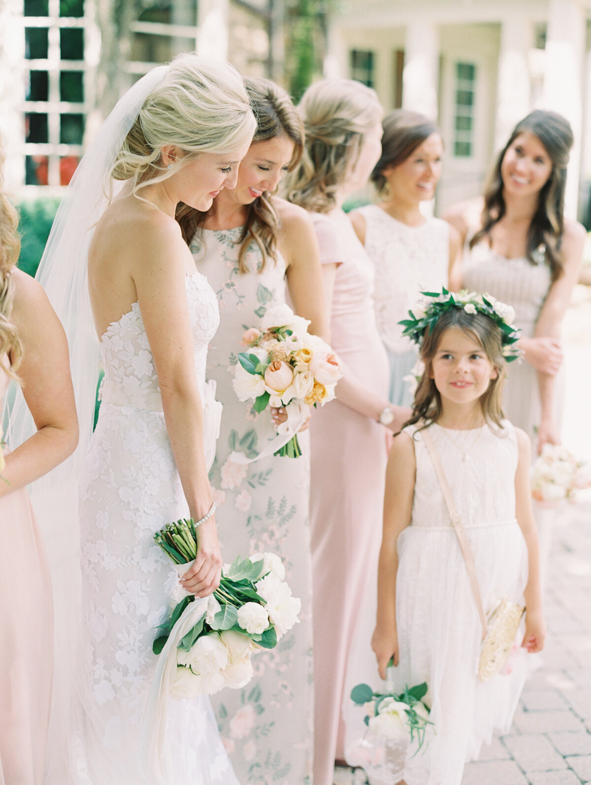 A beautiful summer day set the tone for a lovely outdoor wedding at Rocky Fork Country Club. 