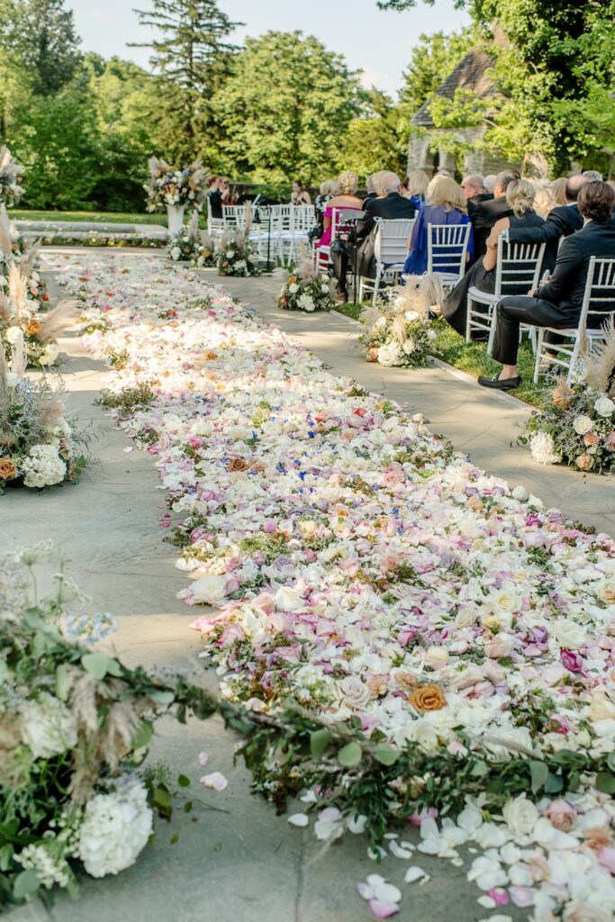 floral aisle runner at Greenacres